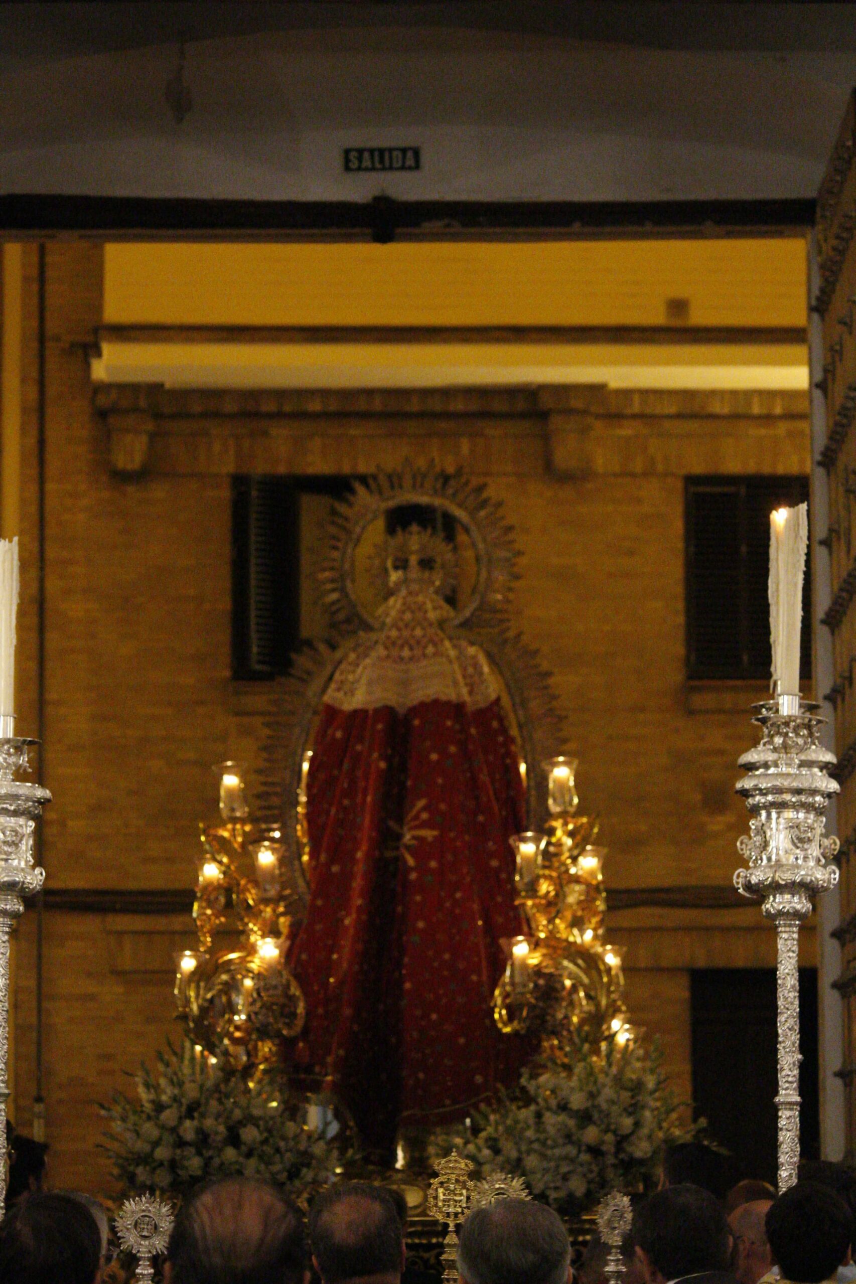 Entrada de Nuestra Señora de la Encarnación a las 22:15 horas - Hermandad de la Sagrada Cena